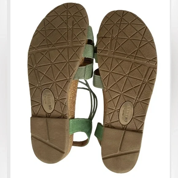 Green Strappy Earth Origins Sandals - Picture 4 of 4